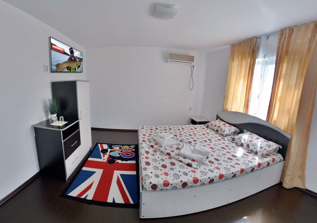 Hotel Casa Eric Mila Douăzeci şi Trei Esterno foto